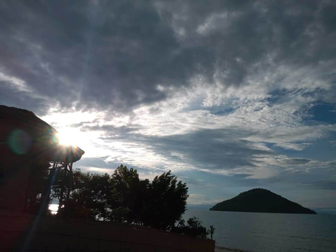 Others 4, Impeccable 3-bed Cottage in Cape Maclear, Monkey Bay Urban