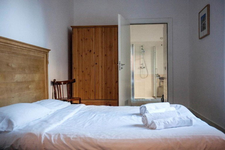Bedroom 2, La Controra Hostel, Napoli