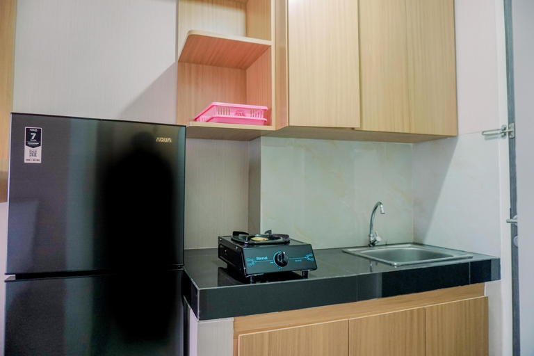 Others 2, Nice and Homey Studio Serpong Garden Apartment By Travelio, Tangerang