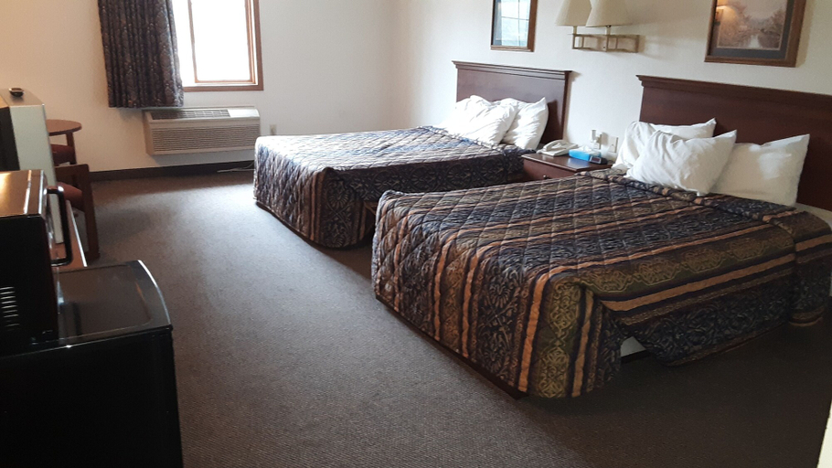 Bedroom 2, Park View Inn & Suites and Conference Center, Kossuth