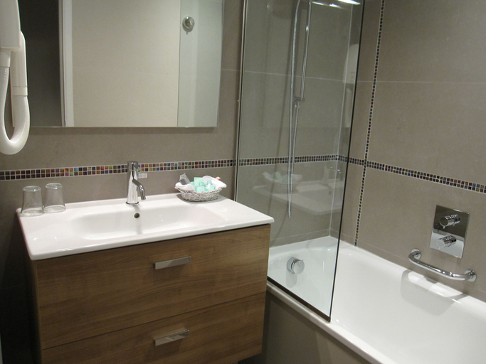 Bathroom 4, Hotel Harvey, Paris