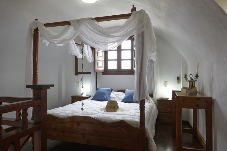 Bedroom 4, Anna Traditional Apartments, South Aegean