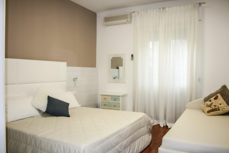 Bedroom 4, The Secret Garden - Italian Homing, Brescia