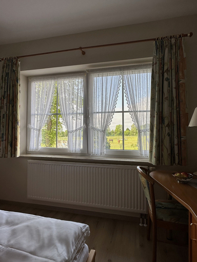 Bedroom 3, Landhotel Vessens Hoff, Harburg