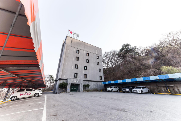 Exterior & Views 5, Anseong W, Ansoeng