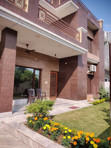 Others 5, Stayvilla - Entire Bungalow, Samba