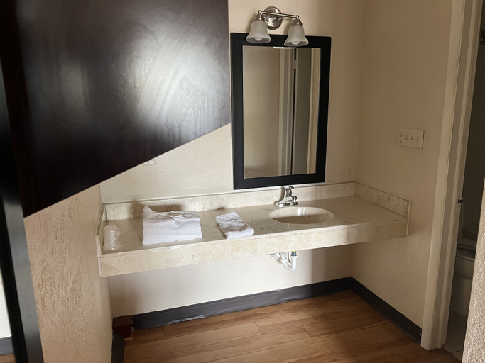 Amenities 20