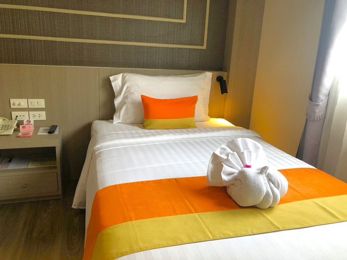 Bedroom 13
