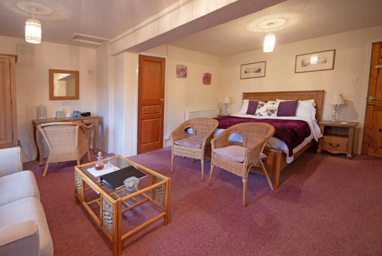 Bedroom 4, Magpies, West Sussex