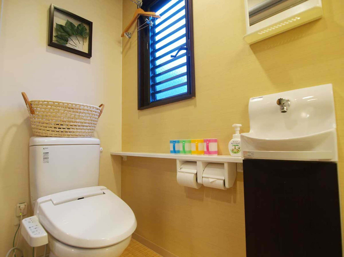 Bathroom 4, Guesthouse Narakomachi, Nara