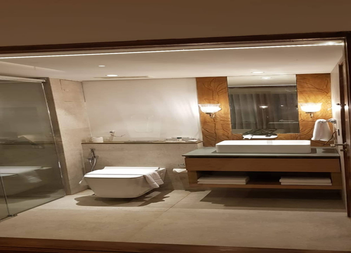 Bathroom 5, Estuary Sarovar Premiere , Poovar Island, Thiruvananthapuram