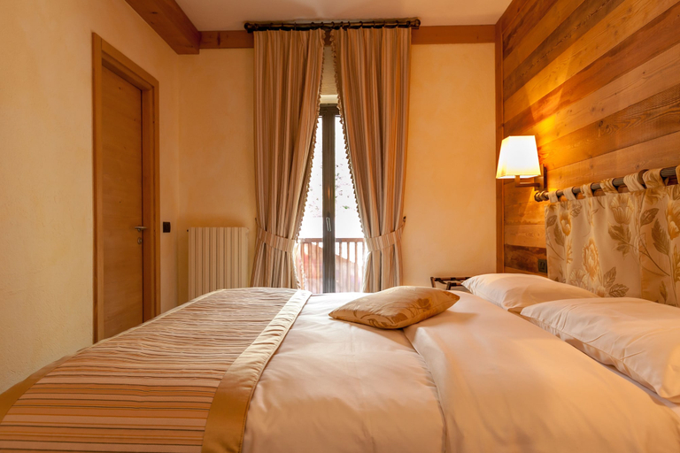 Bedroom 2, Hotel Lo Scoiattolo, Aosta