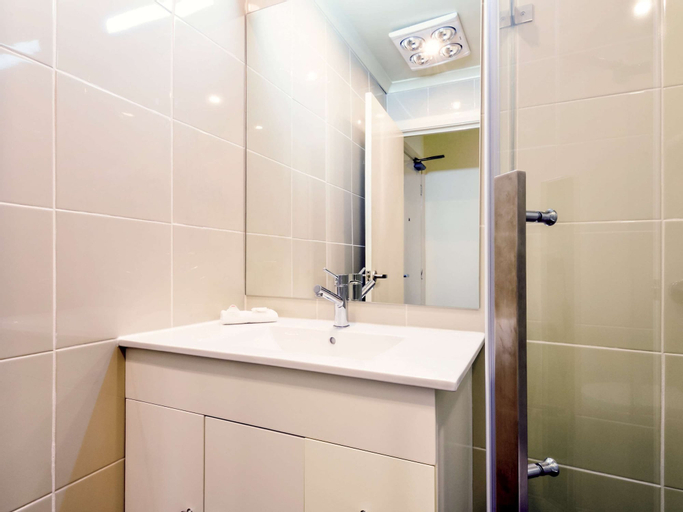 Bathroom 6