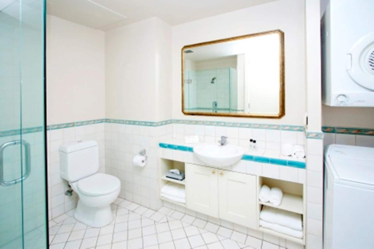 Bathroom 3, Quest Wellington, Wellington