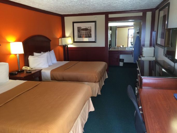 Bedroom 3, Howard Johnson By Wyndham San Marcos, Hays