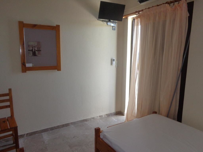 Bedroom 3, Finikas, Peloponnese
