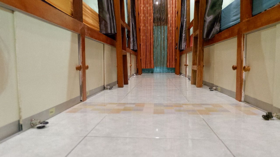 Bedroom 28
