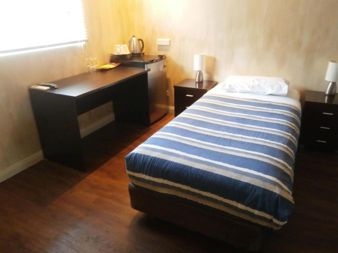 Bedroom 12