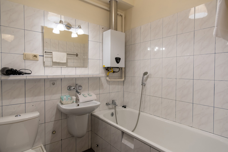 Bathroom, Happy Stay Apartment Mariacka II, Gdańsk City