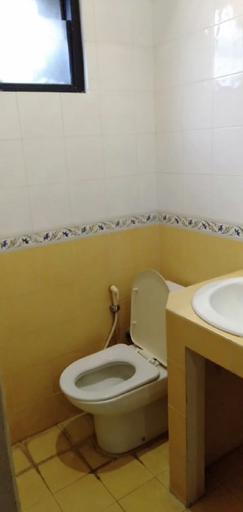 Bathroom, Villa Condo BDD 3 Bedroom by Nooryani, Bogor