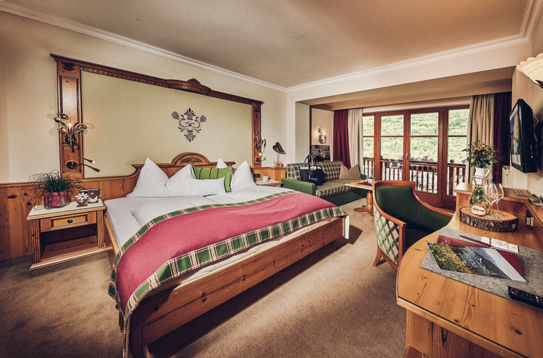 Bedroom 4, Sport- und Familienresort Alpenblick, Zell am See