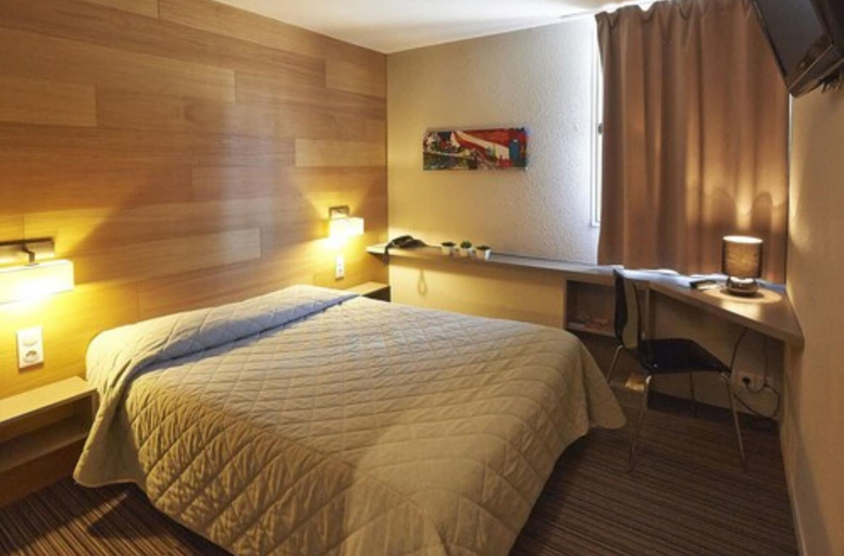 Bedroom 4, CIT’HOTEL LES ALIZES, Haute-Vienne