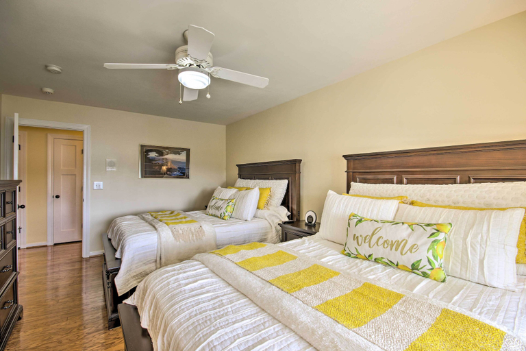 Bedroom 3, Luxe Lakefront Apartment w/ Shared Pool & Dock!, Lexington