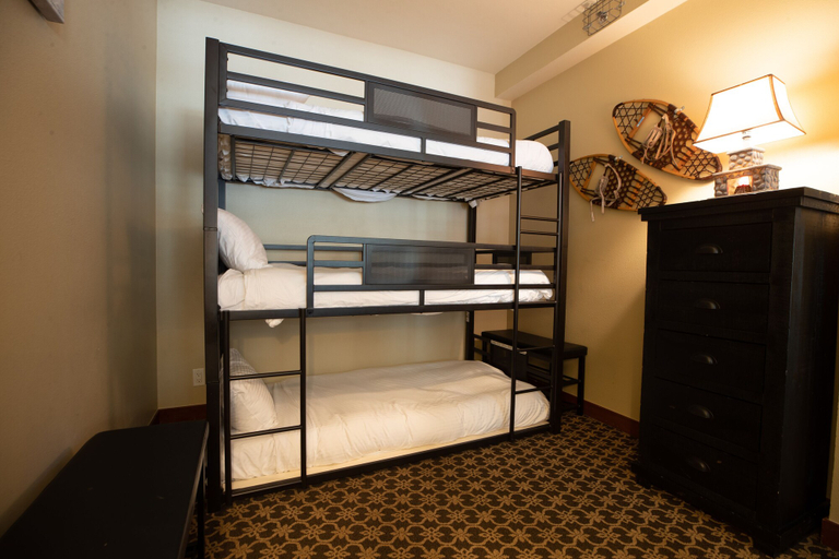 Bedroom 4, The Village at Palisades Tahoe, Placer