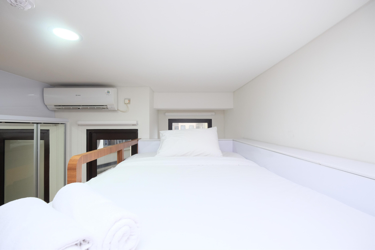 Bedroom 3, Strategic and Simple Studio Apartment at Transpark Cibubur with Pool View By Travelio, Depok