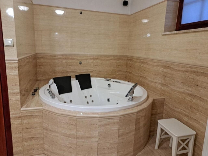 Bathroom 3, Końska Dolina, Gorlice
