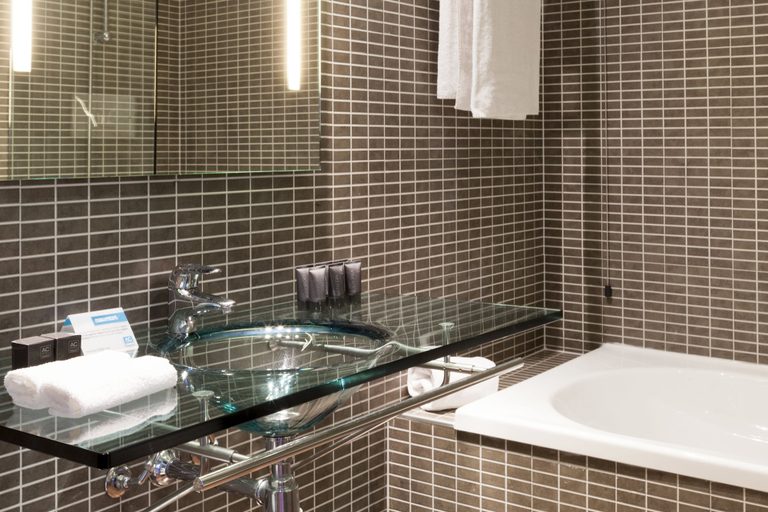 Bathroom 4, AC Hotel Padova by Marriott, Padua