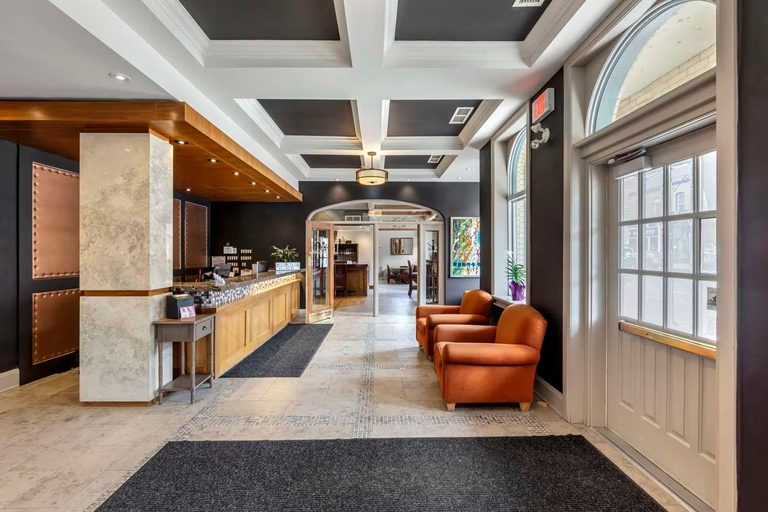 Public Area 2, The Arlington Hotel, Bw Signature Collection, Brant