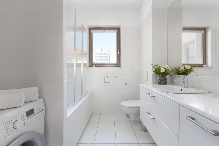 Bathroom 4, Elite Apartments Szafarnia King Size, Gdańsk City