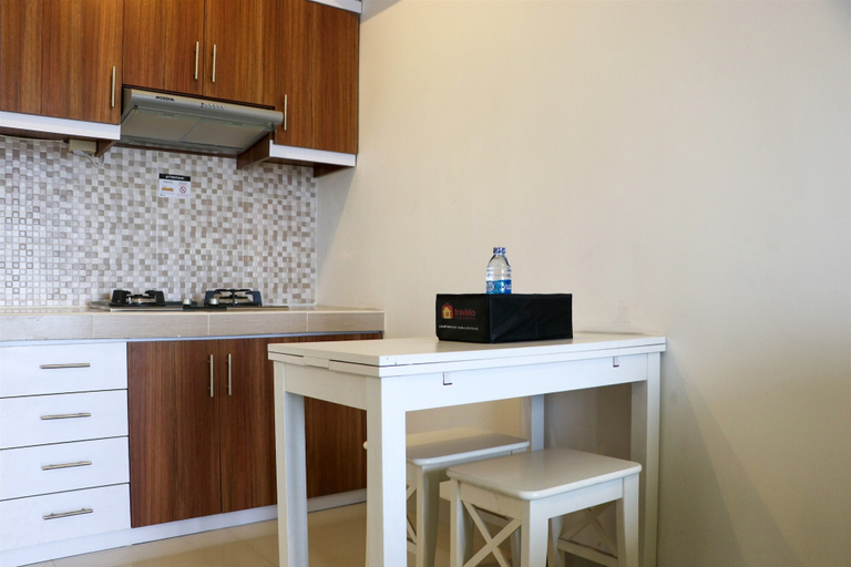 In-room dining 3, Fancy And Nice 1Br Apartment At H Residence, Jakarta Timur