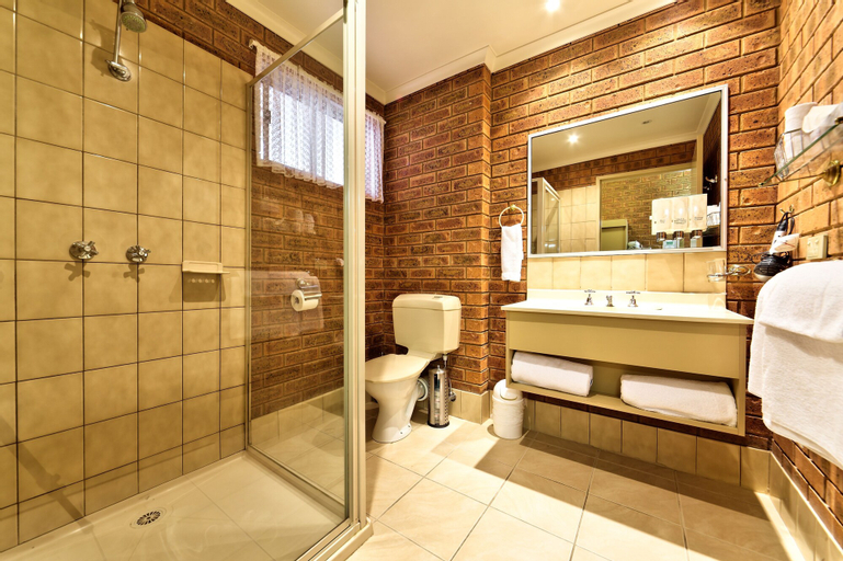 Bathroom 6