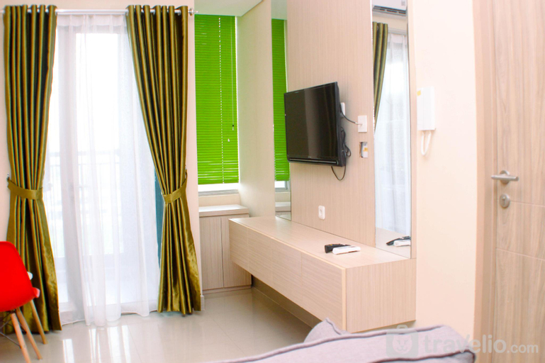 Comfortable 1BR at Tamansari Iswara By Travelio, Bekasi