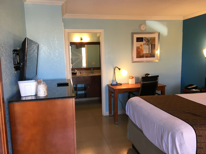 Bedroom 6