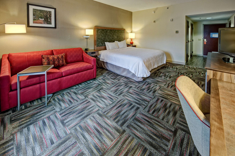 Bedroom 3, Hampton Inn Newberry-Opera House, Newberry