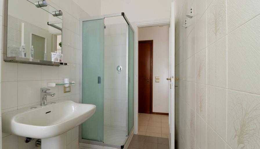 Bathroom 4, Italianway Comfort - Bergognone 47 B, Milano