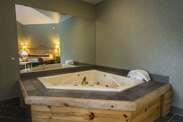 Bathroom 4, Crooked River Lodge, Emmet