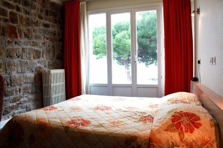 Bedroom 3, Le Richiardi, Var