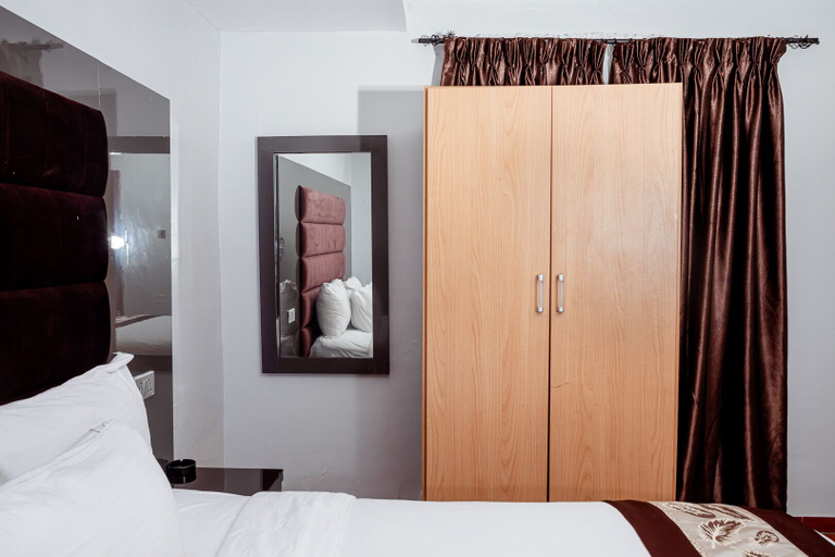 Bedroom 3, Novatel Hotel, Eti-Osa