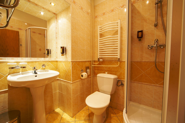 Bathroom 4, Hotel Romance, Karlovy Vary