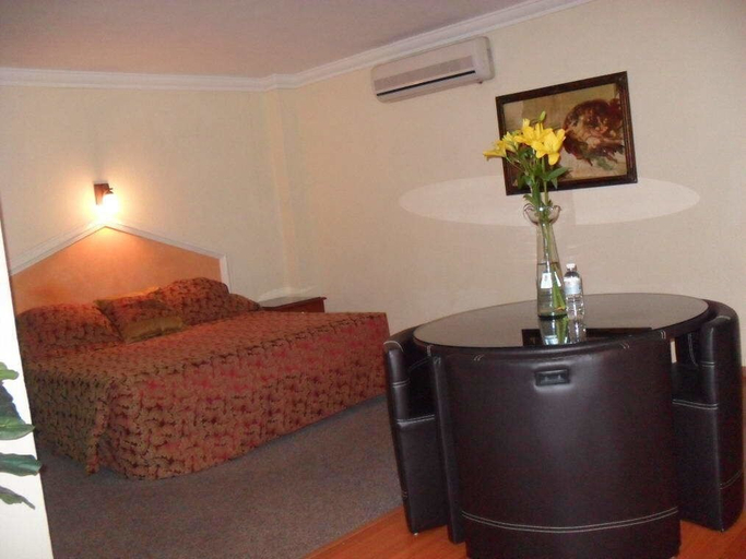 Others 5, Hotel Corintios, Ahome