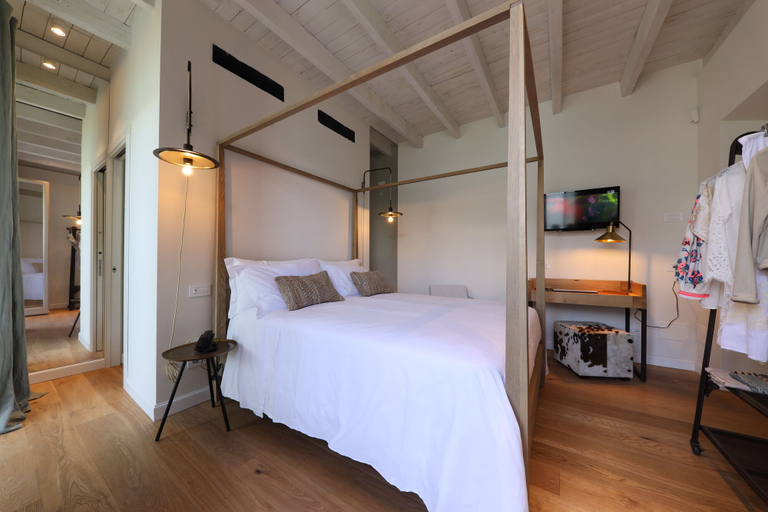 Bedroom 4, Villa Mojana, Limonta, Bellagio | The D’Angelo Family Collection, Lecco