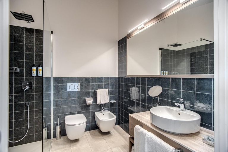 Bathroom 5, Cala Sinzias Resort, Cagliari