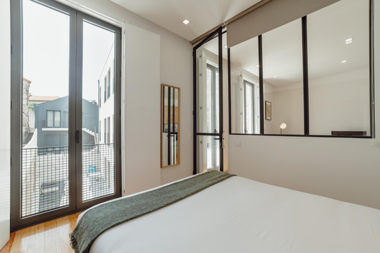 Bedroom 4, Courtyard Oporto Design Apartment C With Terrace, Porto