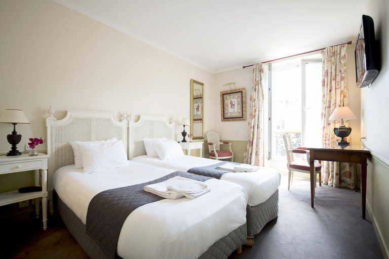 Bedroom 3, Hotel France Louvre, Paris