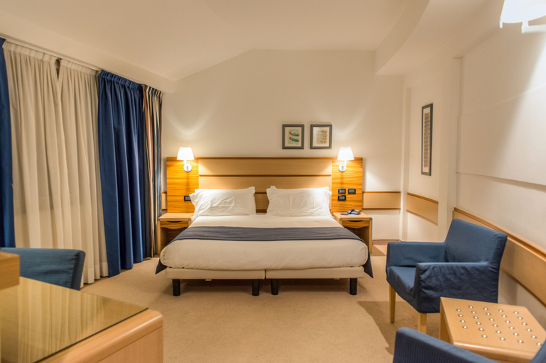 Bedroom 3, Cardano Hotel Malpensa, Varese