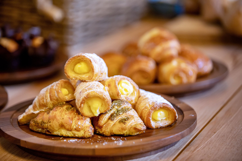 Food & Drinks 7